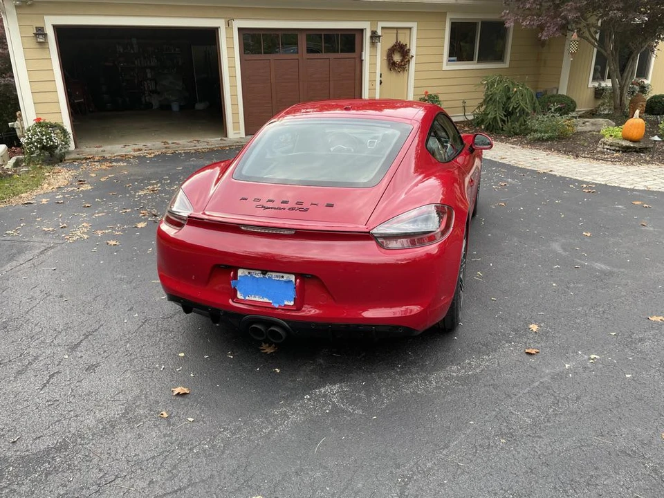 2016 Porsche 981 Cayman GTS - Image 13 of 31