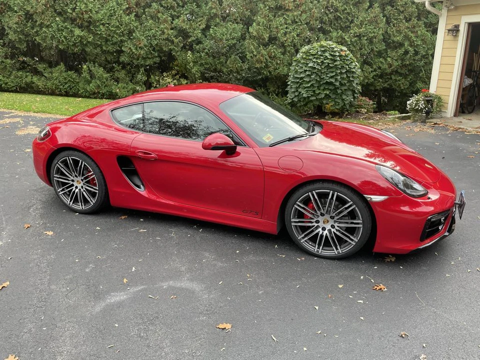 2016 Porsche 981 Cayman GTS - Image 16 of 31