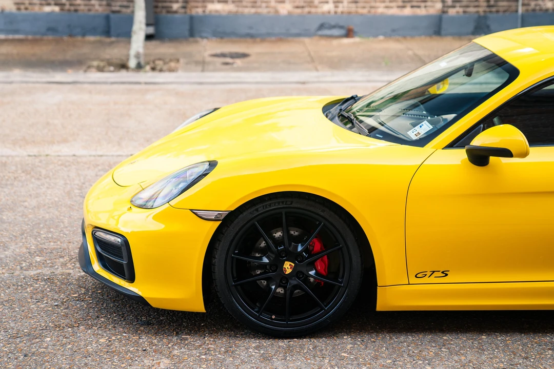 2016 Porsche 981 Cayman - Image 30 of 31