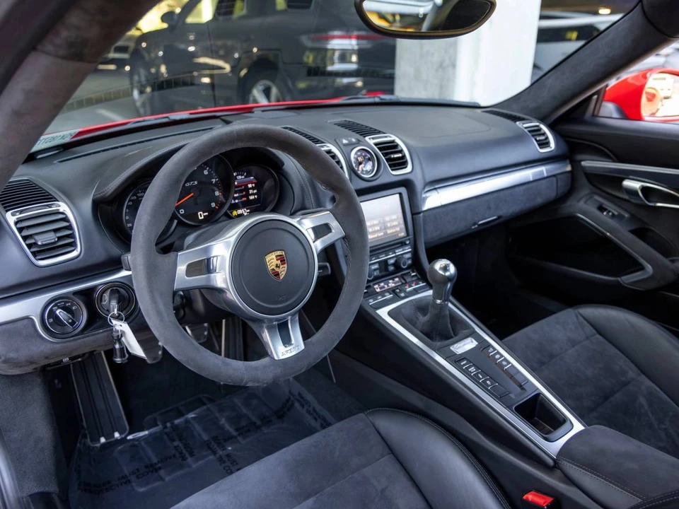2016 Porsche 981 Cayman GTS - Image 4 of 5