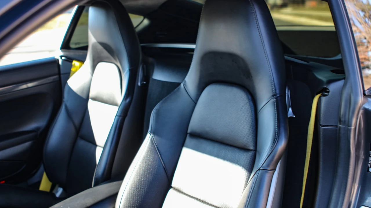 2016 Porsche 981 Cayman GTS - Image 5 of 31
