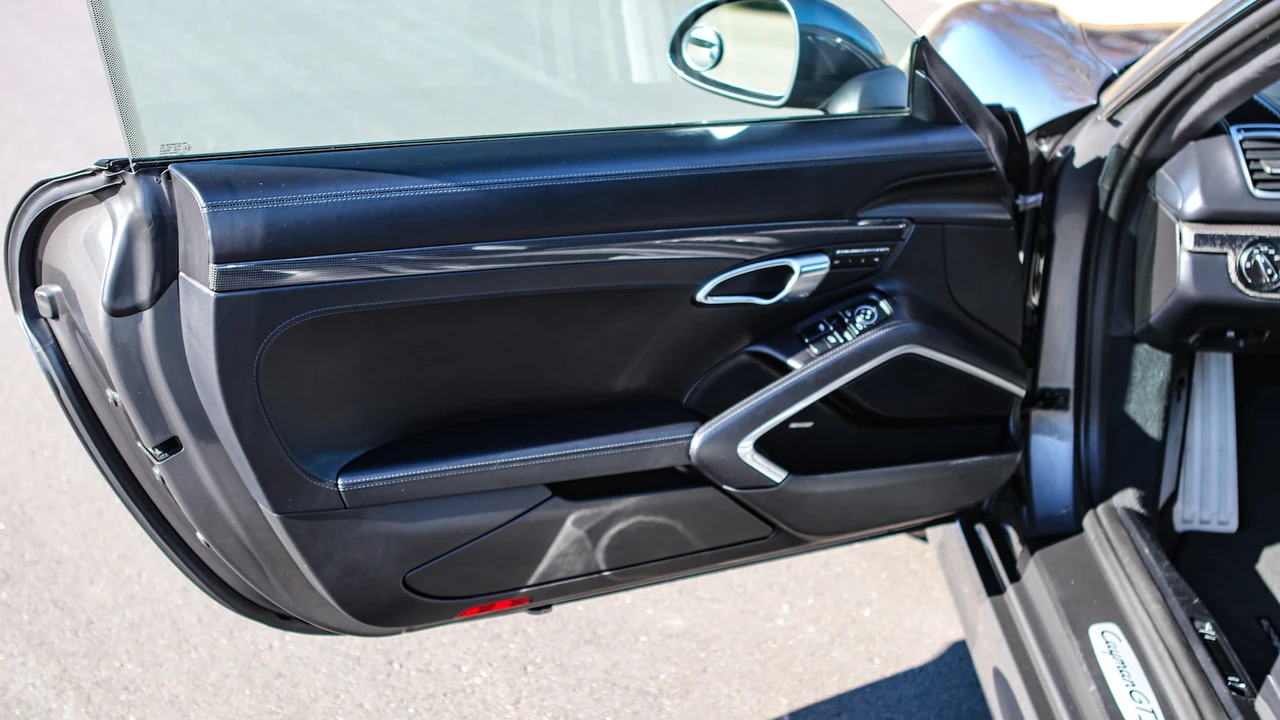 2016 Porsche 981 Cayman GTS - Image 9 of 31