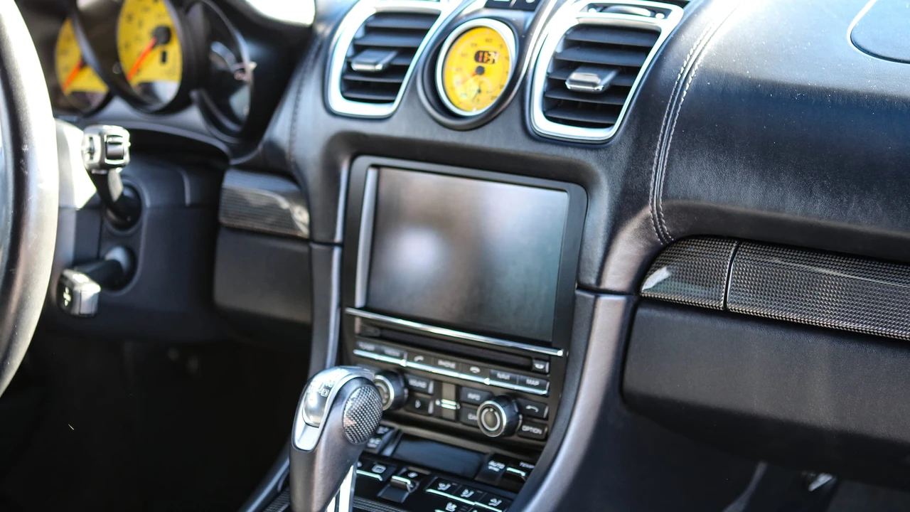 2016 Porsche 981 Cayman GTS - Image 23 of 31