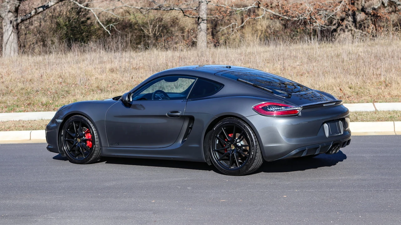 2016 Porsche 981 Cayman GTS - Image 27 of 31