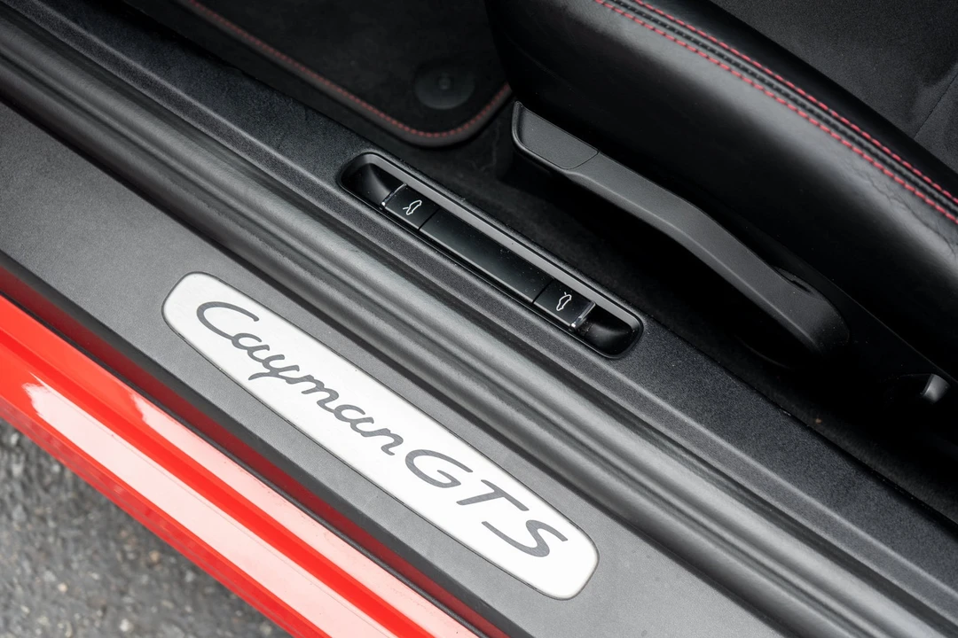 2016 Porsche 981 Cayman GTS - Image 28 of 31