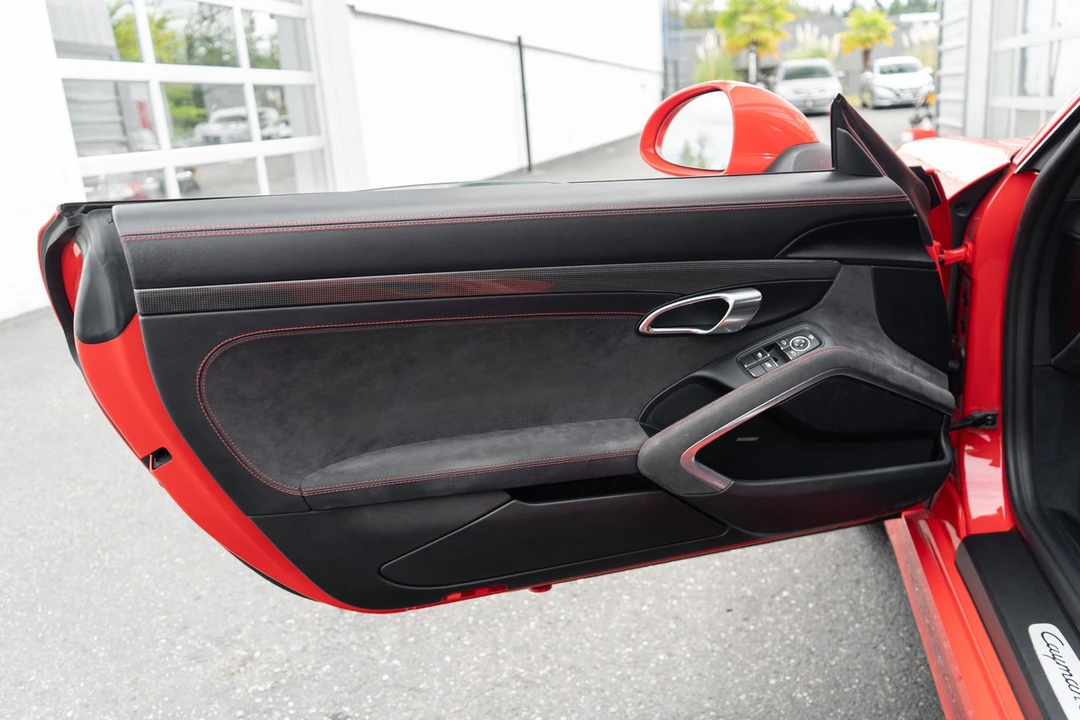 2016 Porsche 981 Cayman GTS - Image 9 of 31
