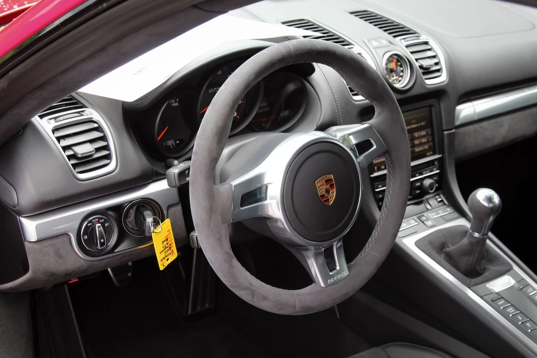 2016 Porsche 981 Cayman - Image 7 of 13