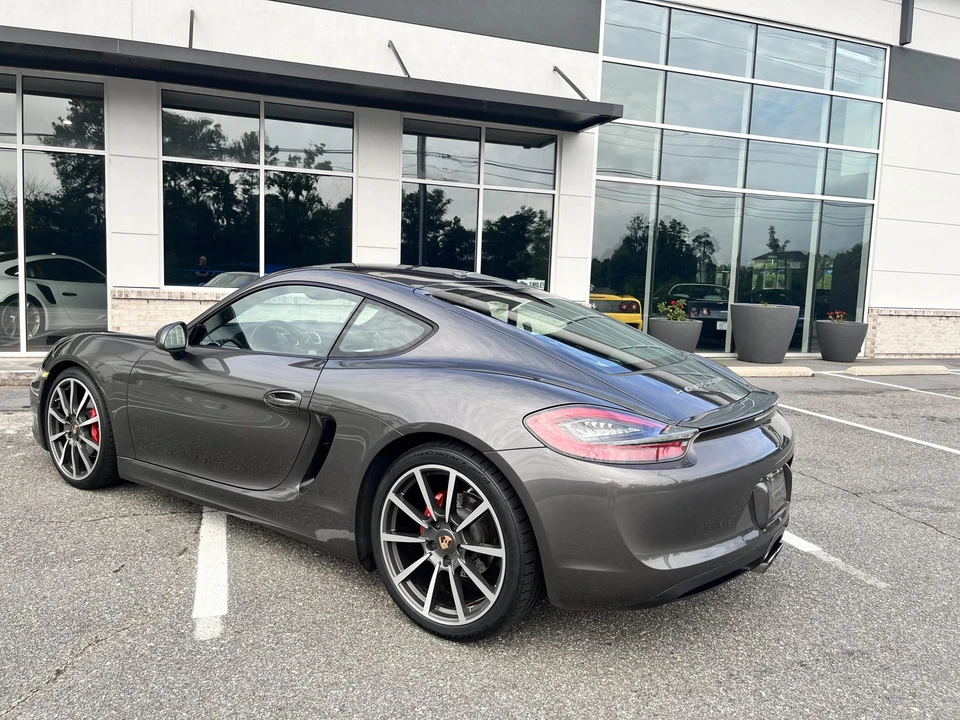 2016 Porsche 981 Cayman S - Image 14 of 31