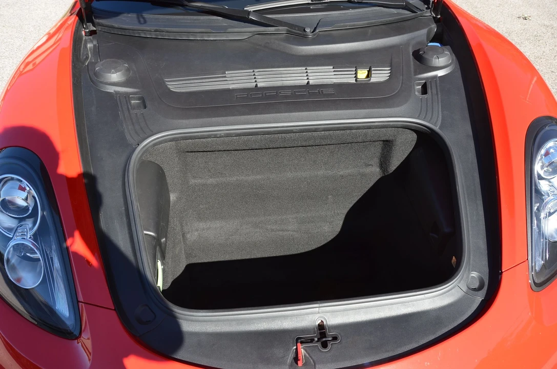 2016 Porsche 981 Cayman S - Image 7 of 10