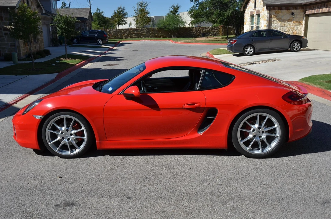 2016 Porsche 981 Cayman S - Image 2 of 10