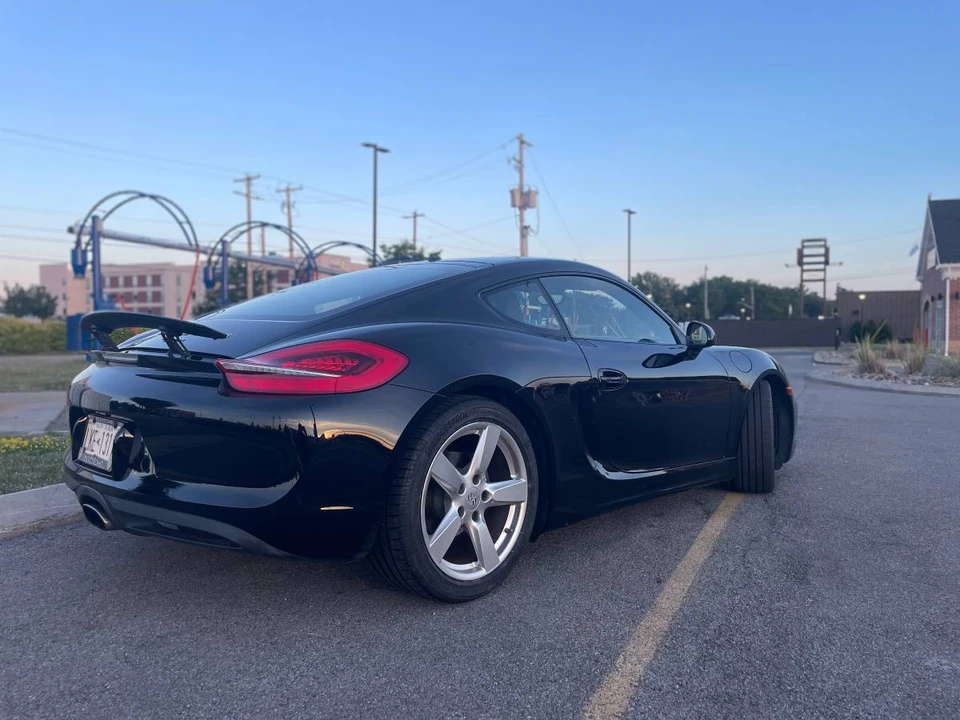 2016 Porsche 981 Cayman - Image 4 of 18