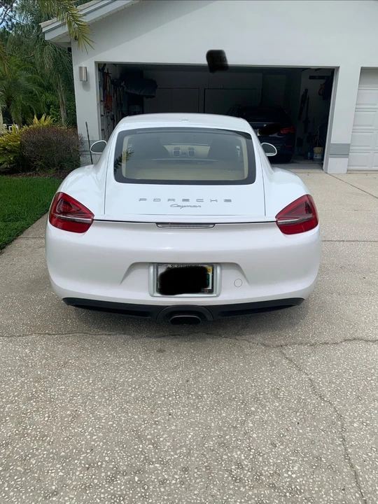 2016 Porsche 981 Cayman - Image 4 of 10