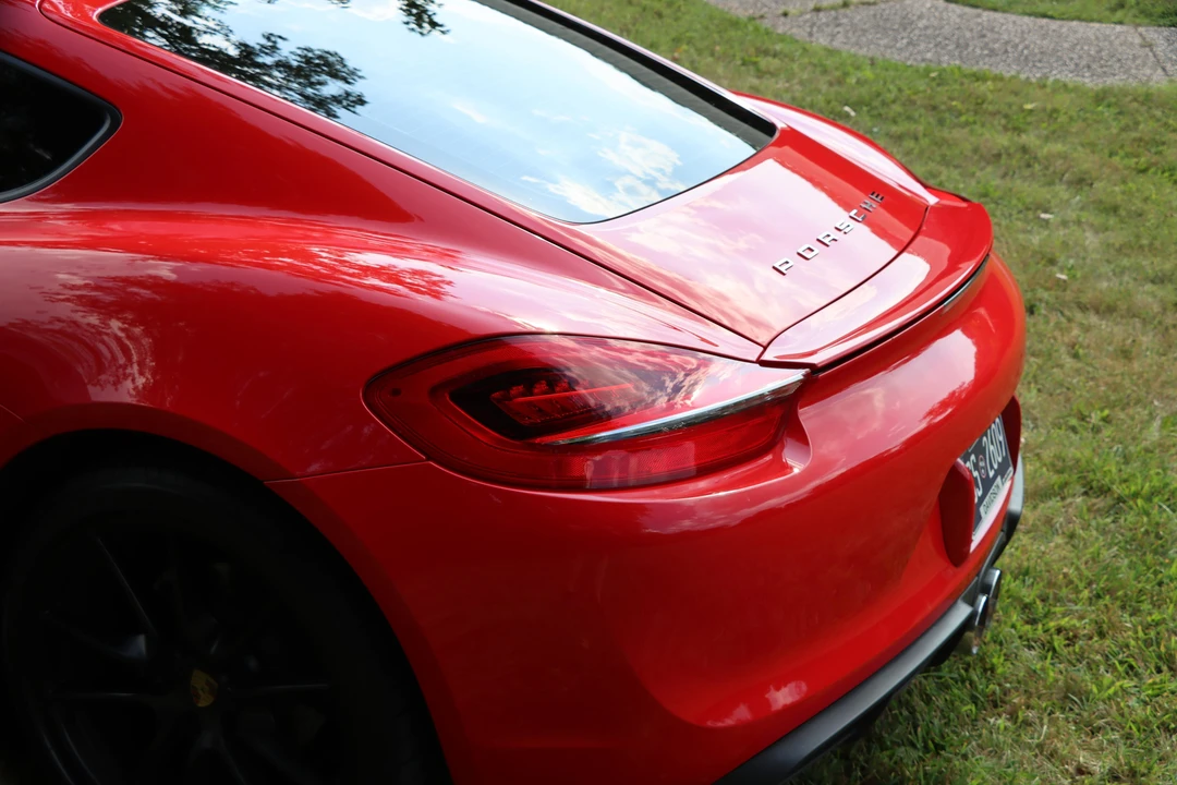 2016 Porsche 981 Cayman - Image 28 of 31