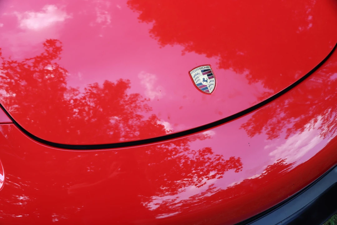 2016 Porsche 981 Cayman - Image 21 of 31