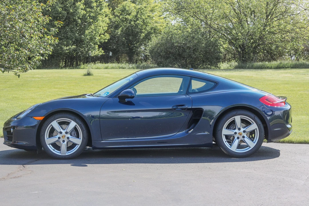 2016 Porsche 981 Cayman - Image 7 of 31