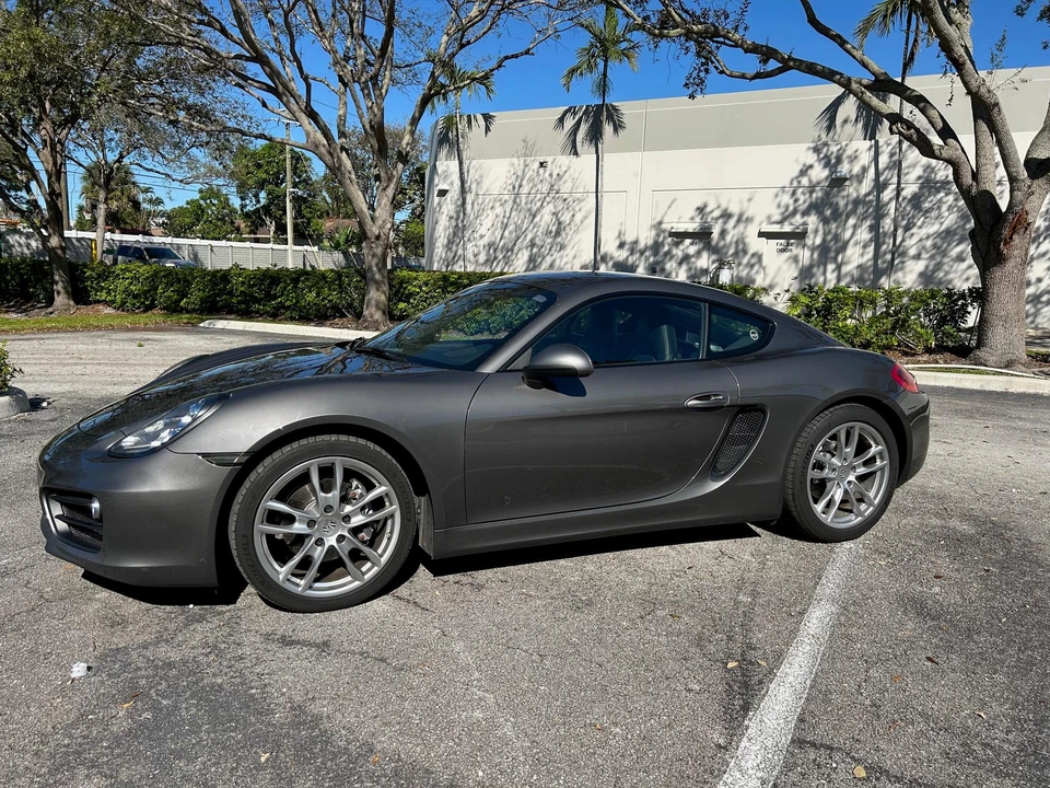 2016 Porsche 981 Cayman - Image 8 of 31
