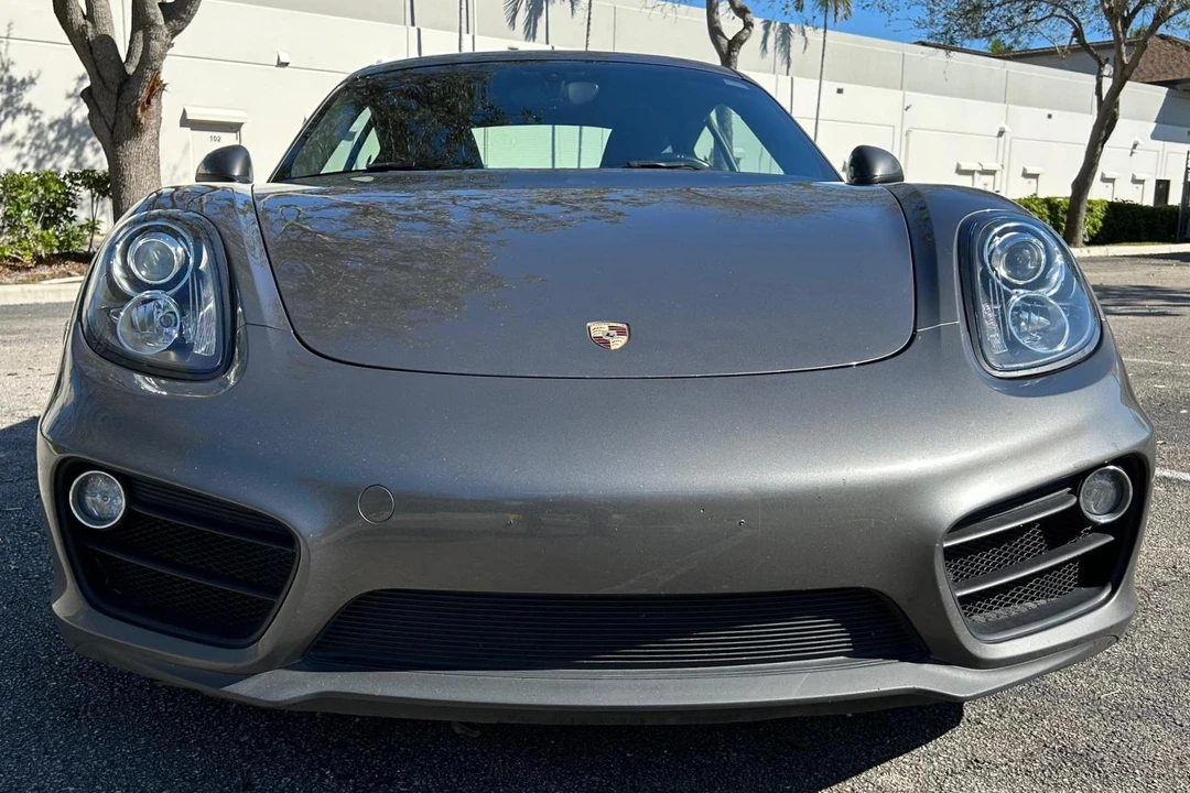 2016 Porsche 981 Cayman - Image 2 of 31