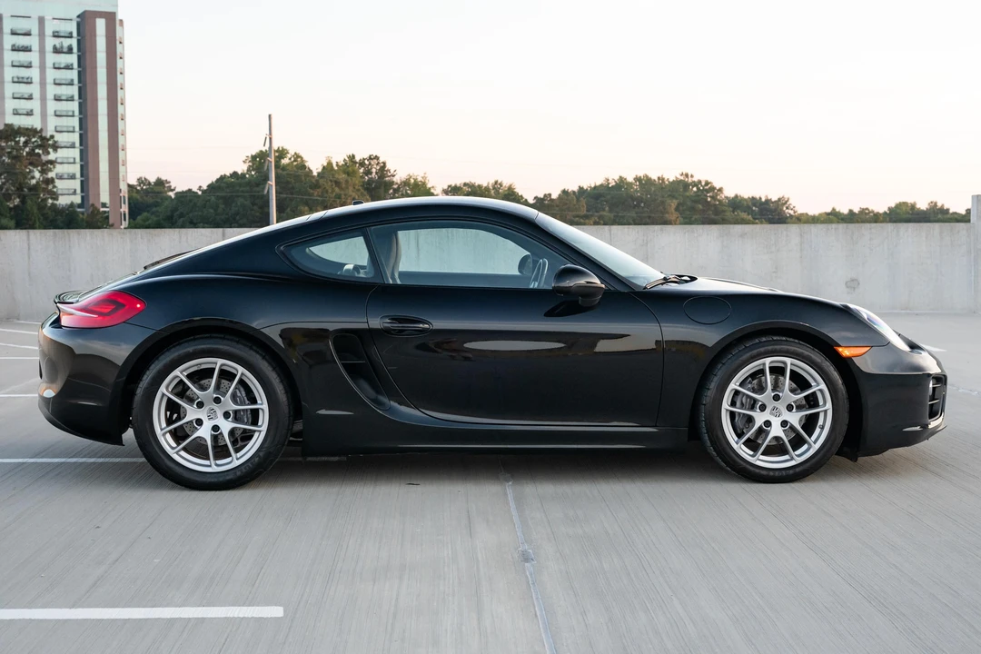 2016 Porsche 981 Cayman - Image 10 of 31