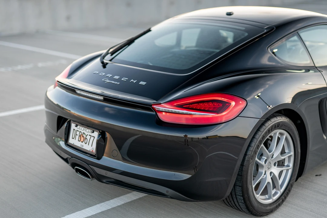 2016 Porsche 981 Cayman - Image 28 of 31