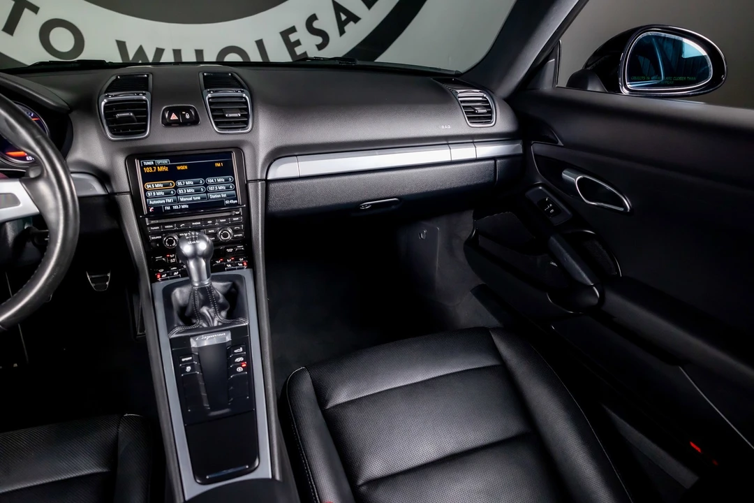 2016 Porsche 981 Cayman - Image 8 of 12