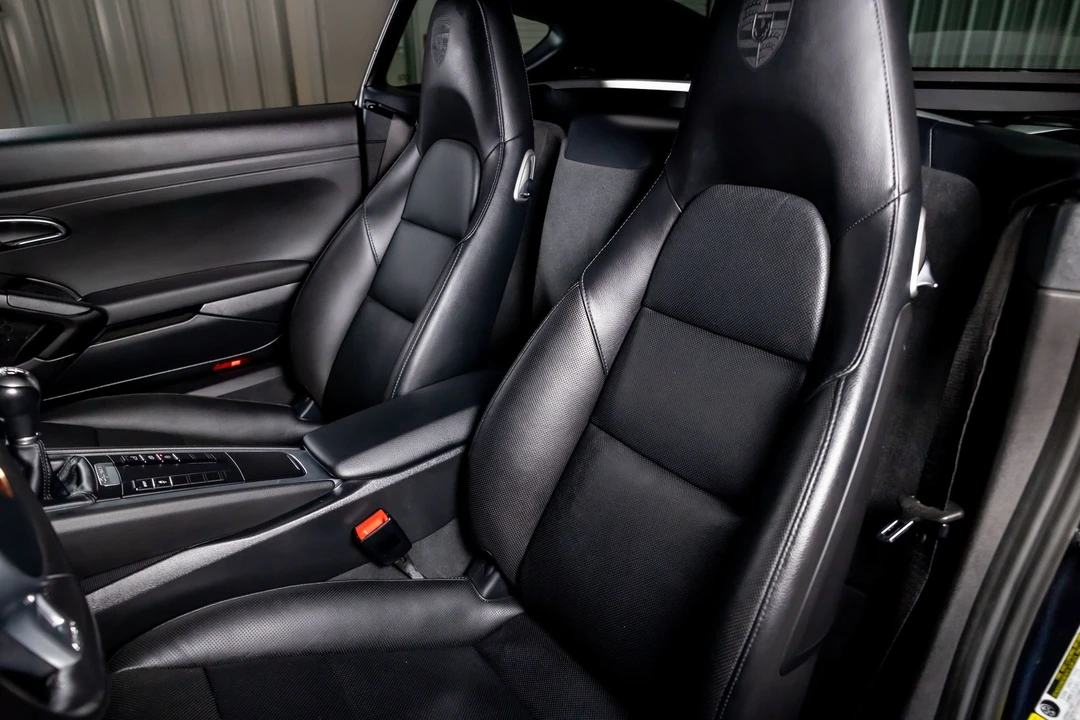 2016 Porsche 981 Cayman - Image 5 of 12