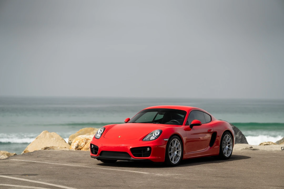 2016 Porsche 981 Cayman - Image 7 of 31