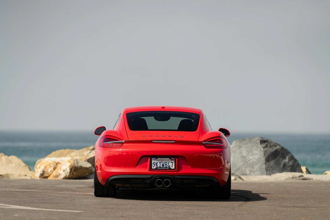 2016 Porsche 981 Cayman - Image 14 of 31