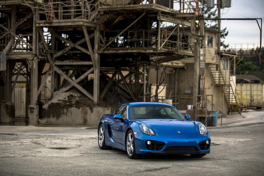 2016 Porsche 981 Cayman - Image 18 of 18