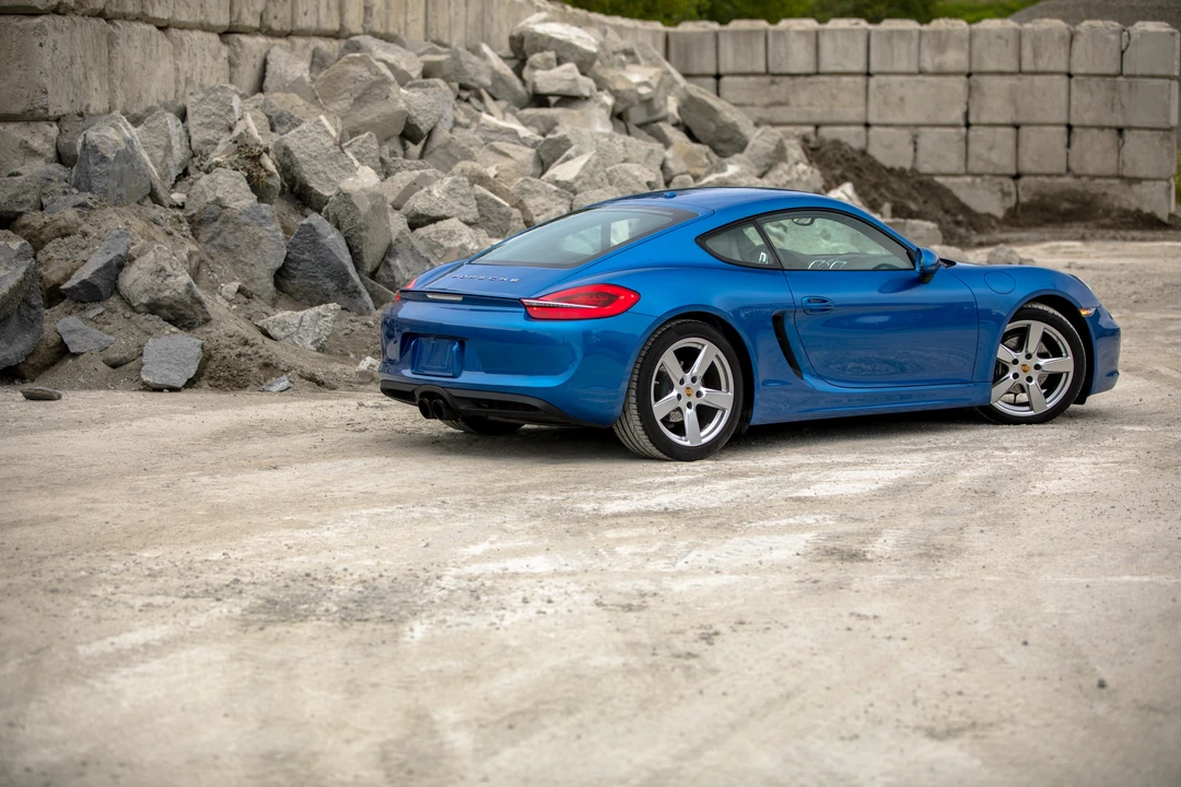 2016 Porsche 981 Cayman - Image 14 of 18