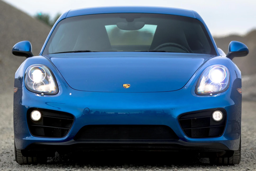 2016 Porsche 981 Cayman - Image 2 of 18