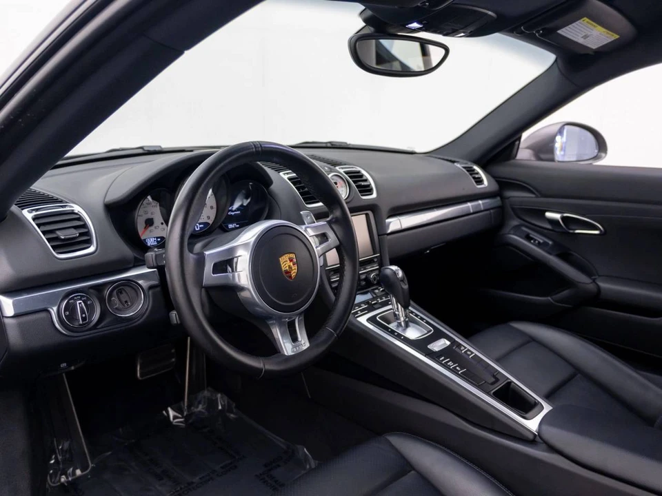 2016 Porsche 981 Cayman - Image 4 of 5