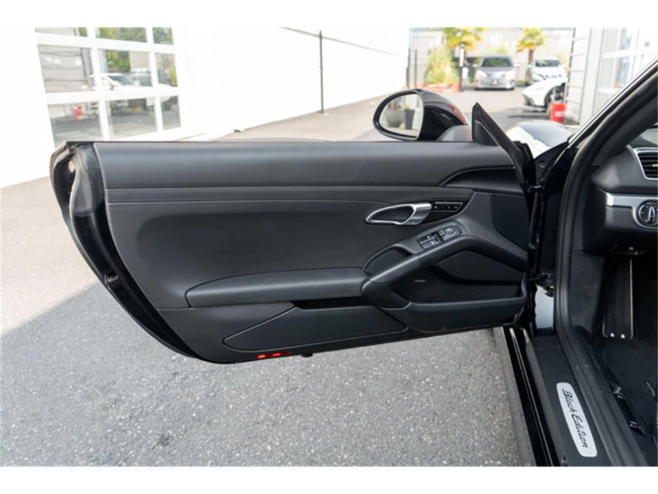 2016 Porsche 981 Cayman - Image 10 of 12