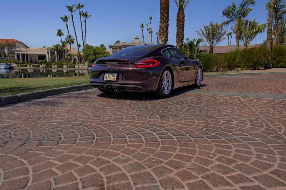 2016 Porsche 981 Cayman - Image 17 of 31