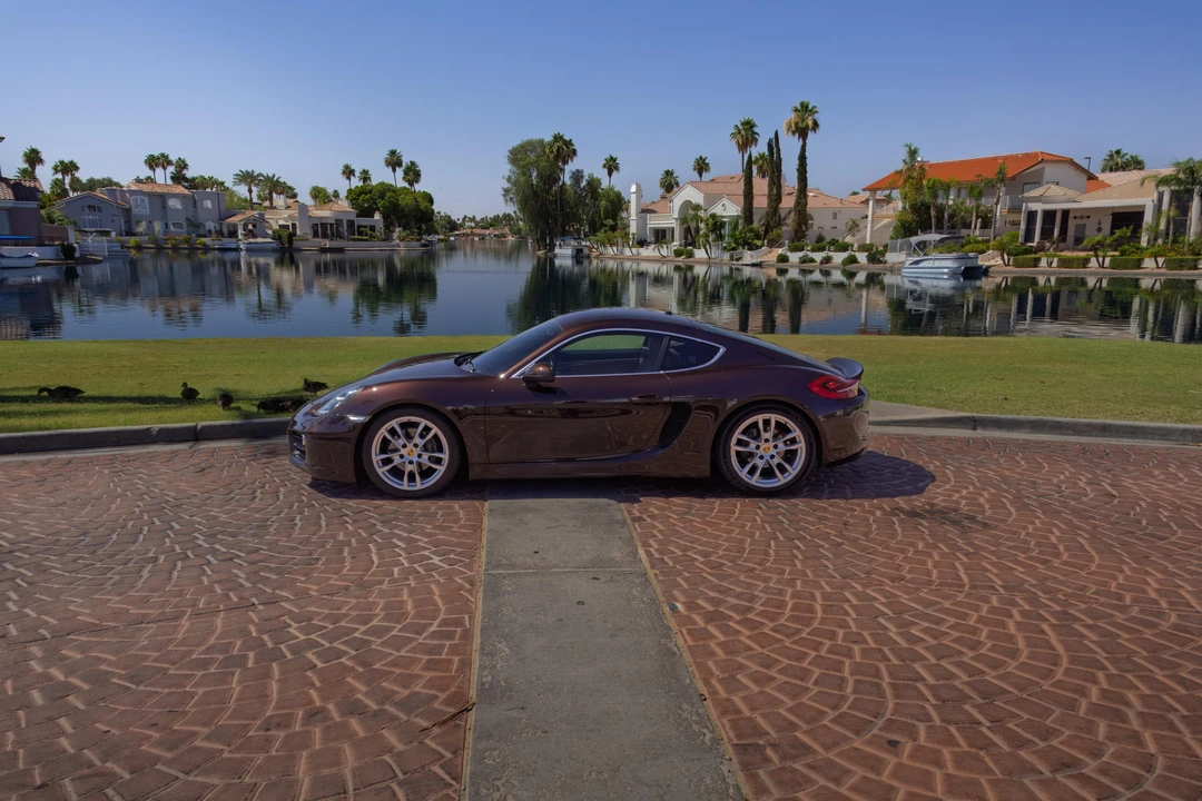 2016 Porsche 981 Cayman - Image 12 of 31