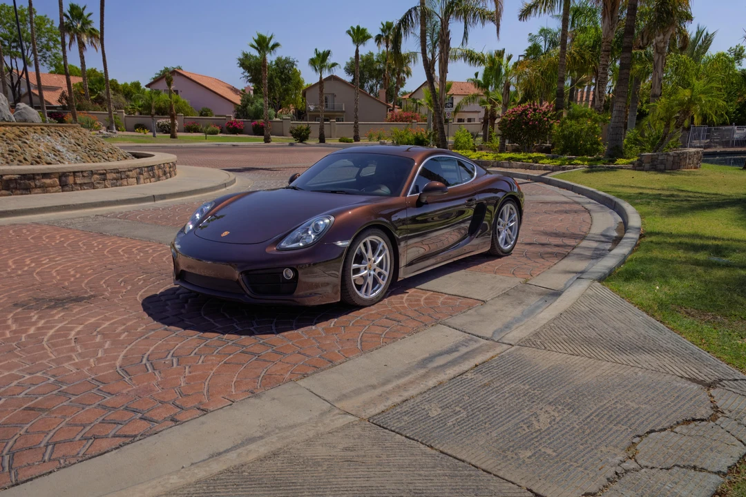 2016 Porsche 981 Cayman - Image 10 of 31