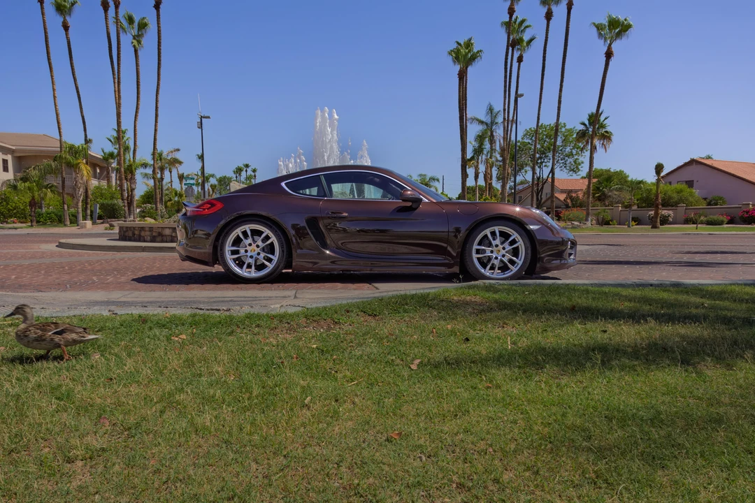 2016 Porsche 981 Cayman - Image 21 of 31