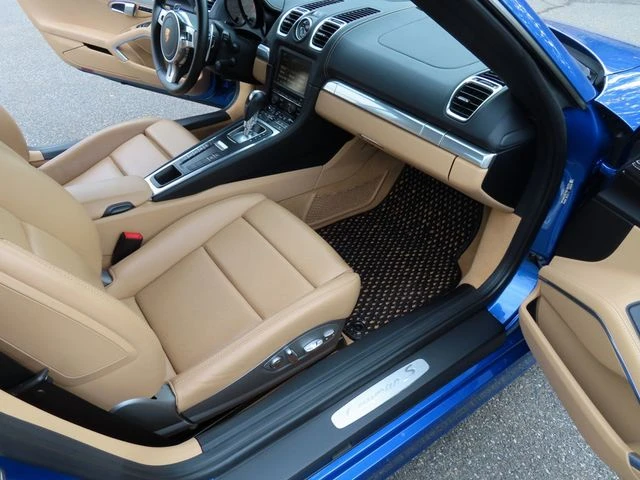 2016 Porsche 981 Cayman - Image 23 of 31