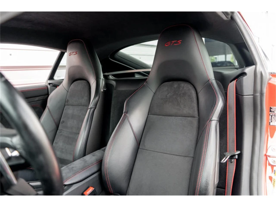 2016 Porsche 981 Cayman - Image 9 of 12