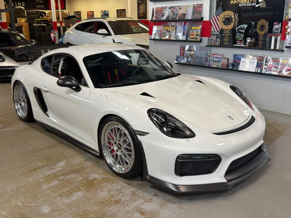 2016 Porsche 981 Cayman - Image 4 of 31
