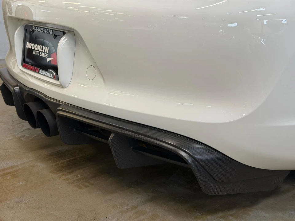 2016 Porsche 981 Cayman - Image 19 of 31