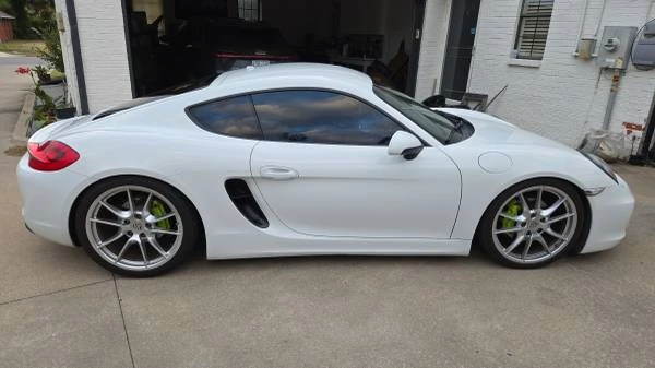 2016 Porsche 981 Cayman - Image 3 of 12