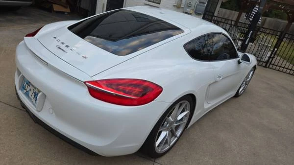 2016 Porsche 981 Cayman - Image 5 of 12