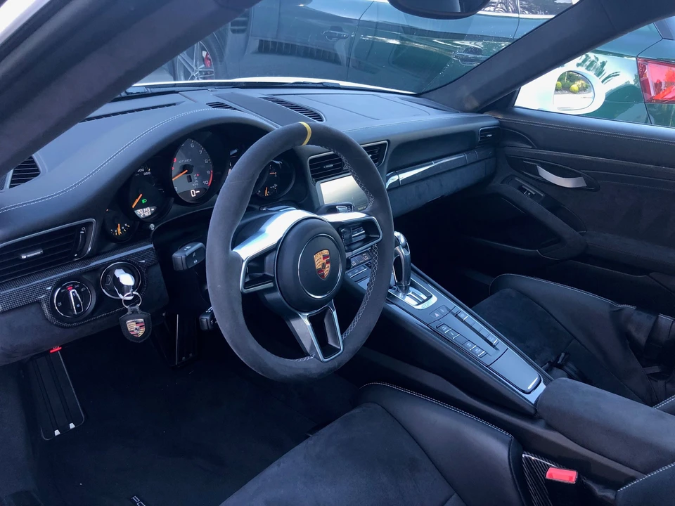 2016 Porsche 991 GT3 RS - Image 11 of 17