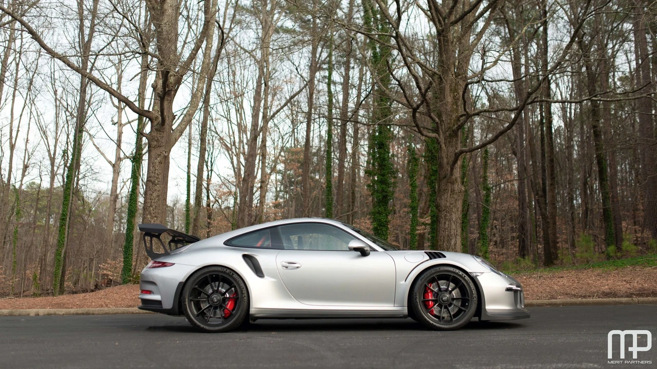 2016 Porsche 991 GT3 RS - Image 9 of 31
