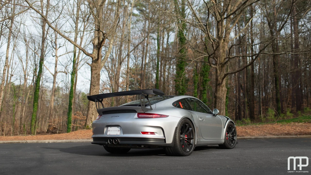 2016 Porsche 991 GT3 RS - Image 12 of 31