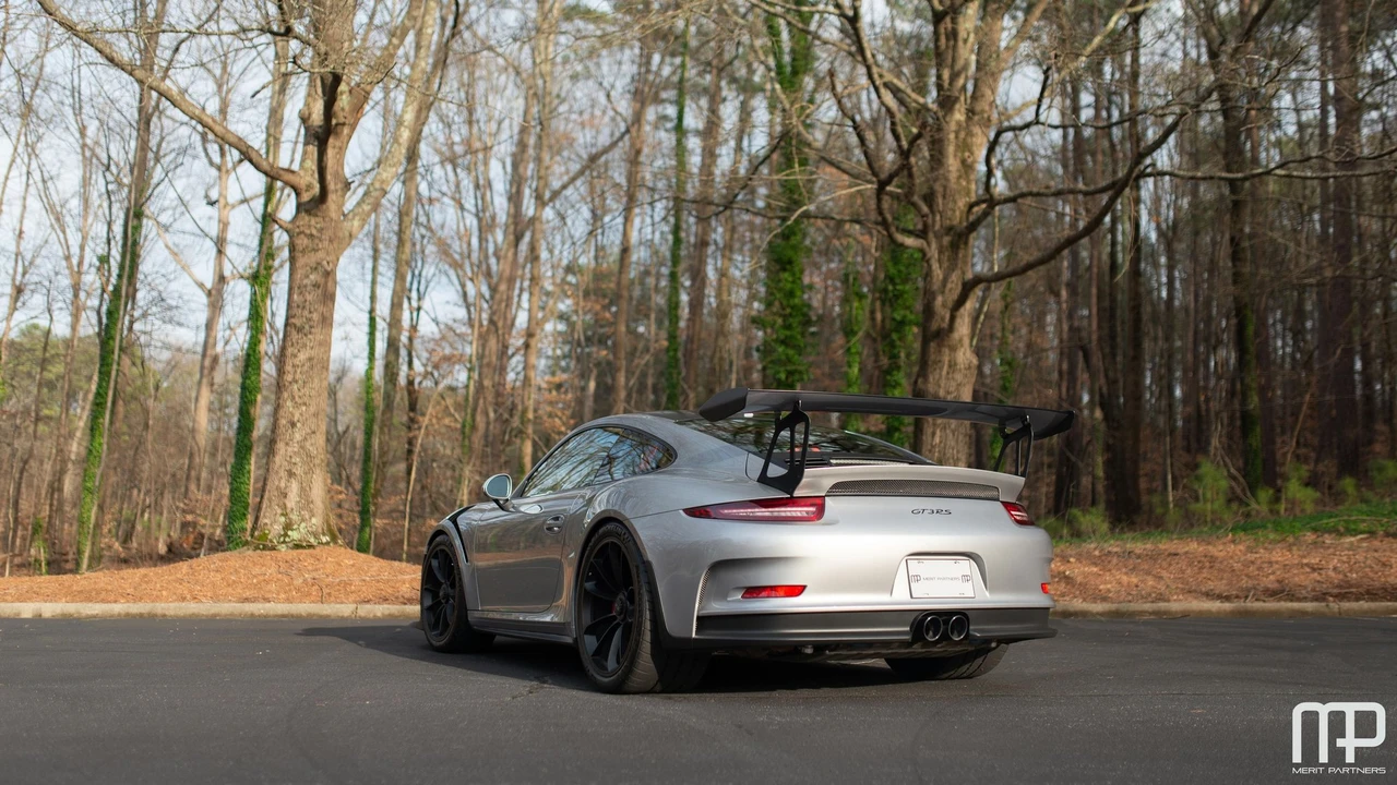 2016 Porsche 991 GT3 RS - Image 14 of 31