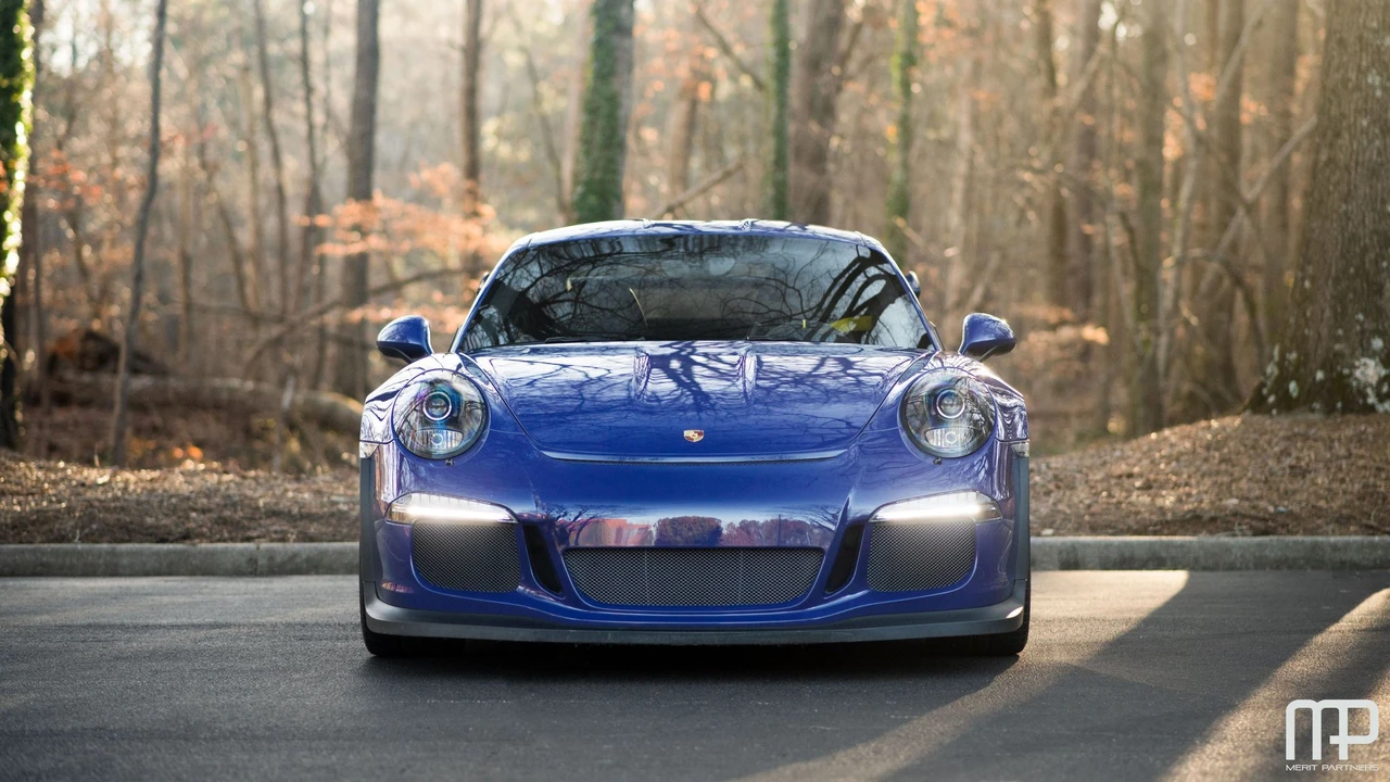 2016 Porsche 991 GT3 RS - Image 2 of 31
