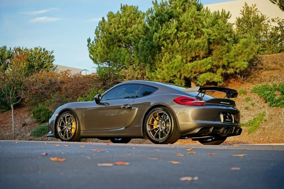 2016 Porsche 981 Cayman GT4 - Image 11 of 13