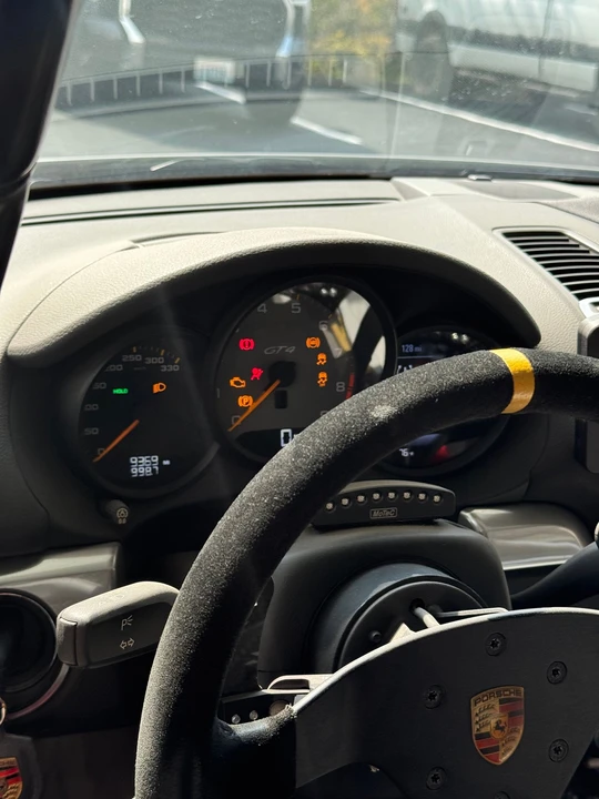 2016 Porsche 981 Cayman GT4 Clubsport - Image 14 of 27