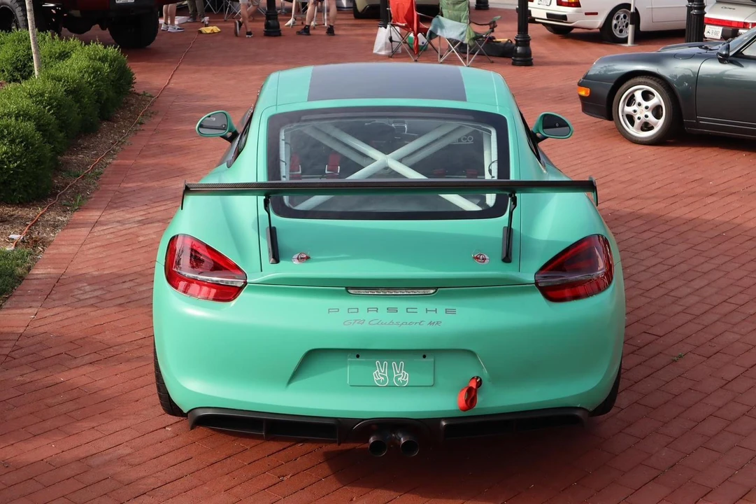 2016 Porsche 981 Cayman GT4 Clubsport - Image 8 of 11